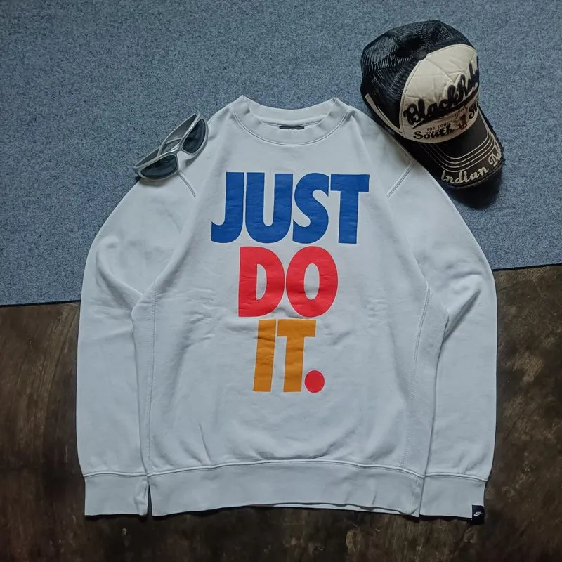 Crewneck Nike Just Do It Putih Second Thrift photo 1