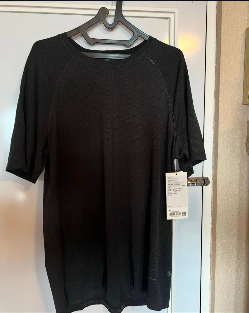 Lululemon Tshirt  photo 1