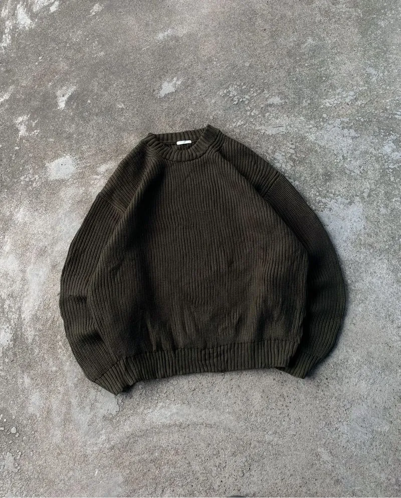 GU OLIVE GREEN KNIT SWEATER photo 1