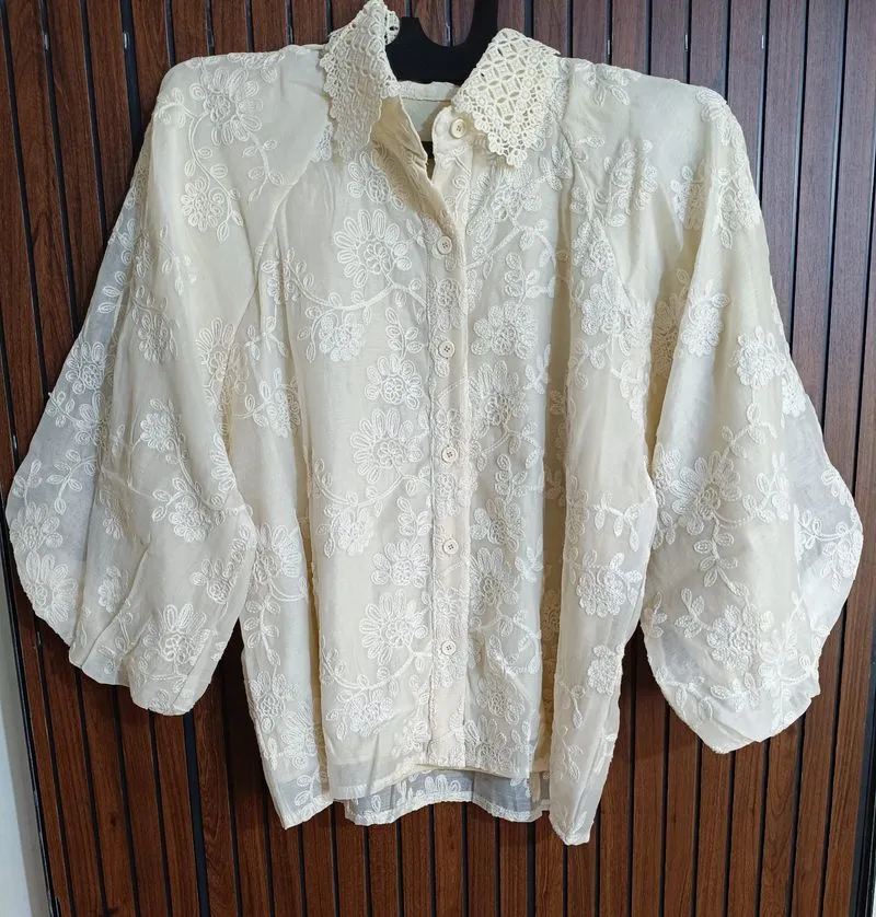 Top Vintage Cream photo 1