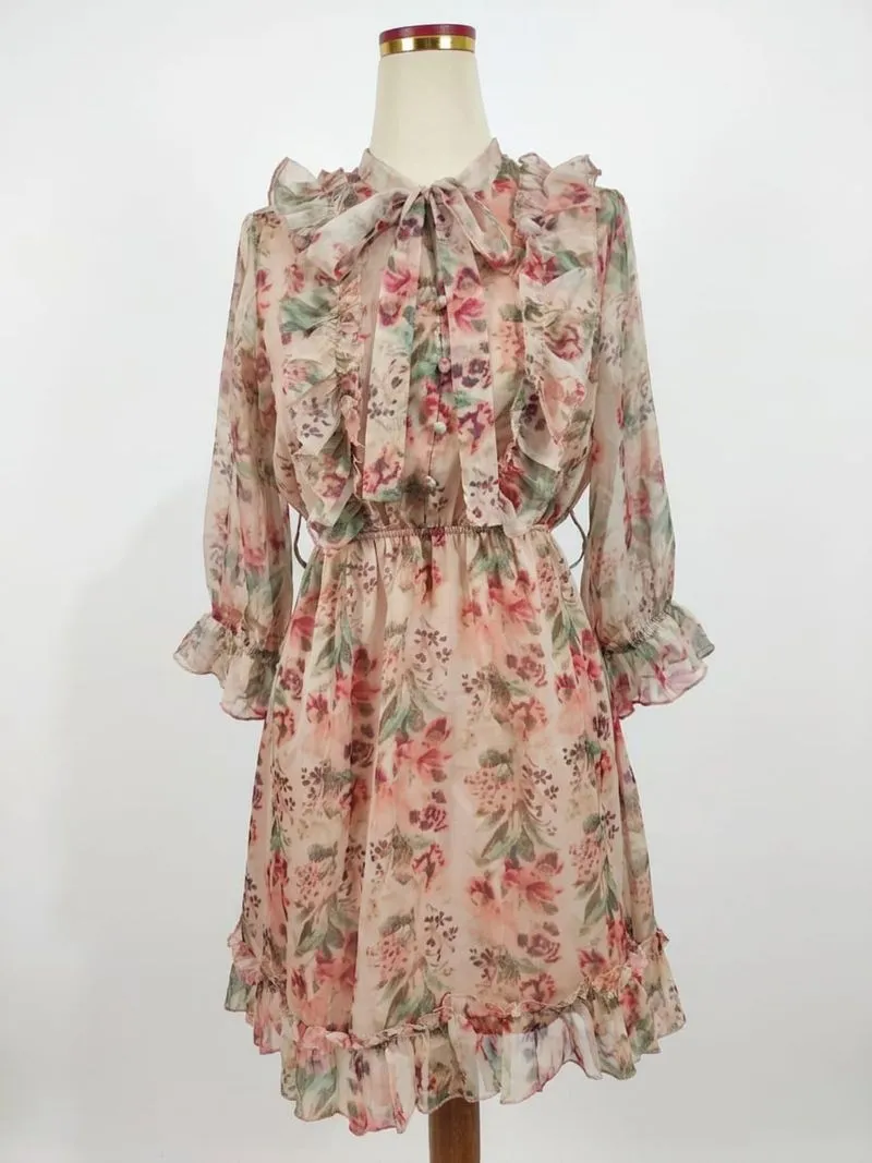 dress premium flowers photo 1