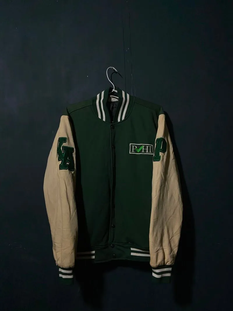 VARSITY photo 1