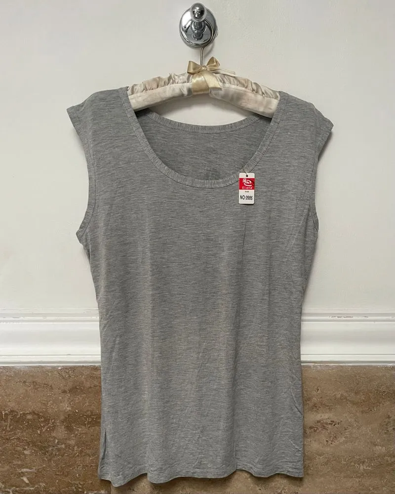 Comfy grey top photo 1