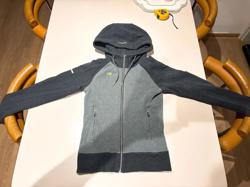 NEW Balance Hoodie Zipper photo 1