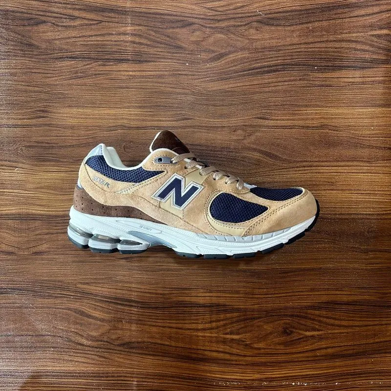 New Balance 2002r "Beige Navy" photo 1