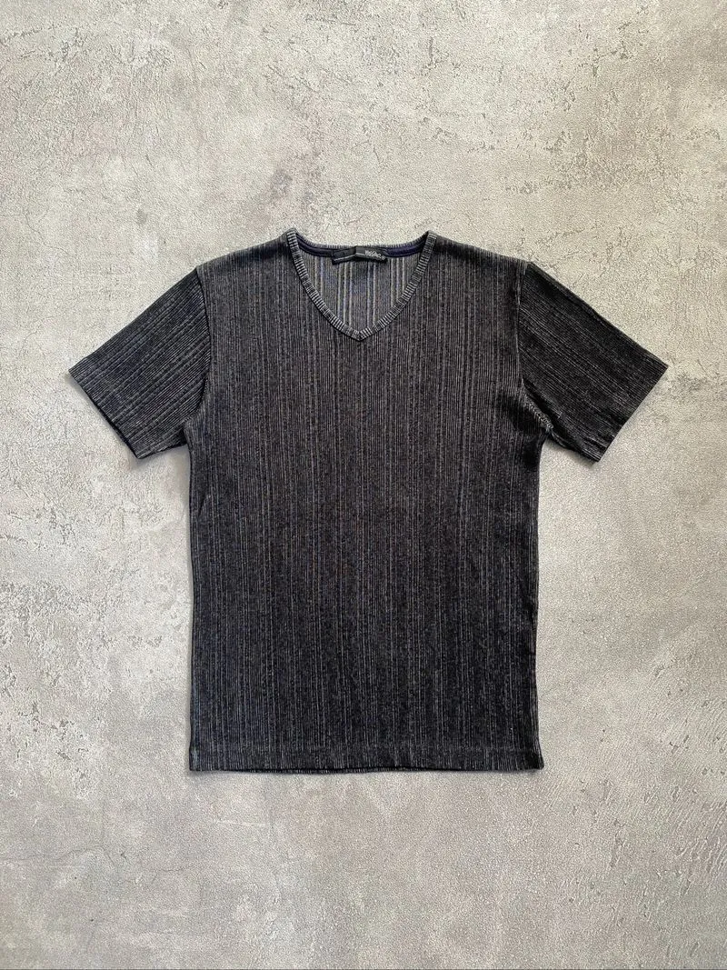 Y2K Mossimo Stone Washed Fitted T-shirt photo 1
