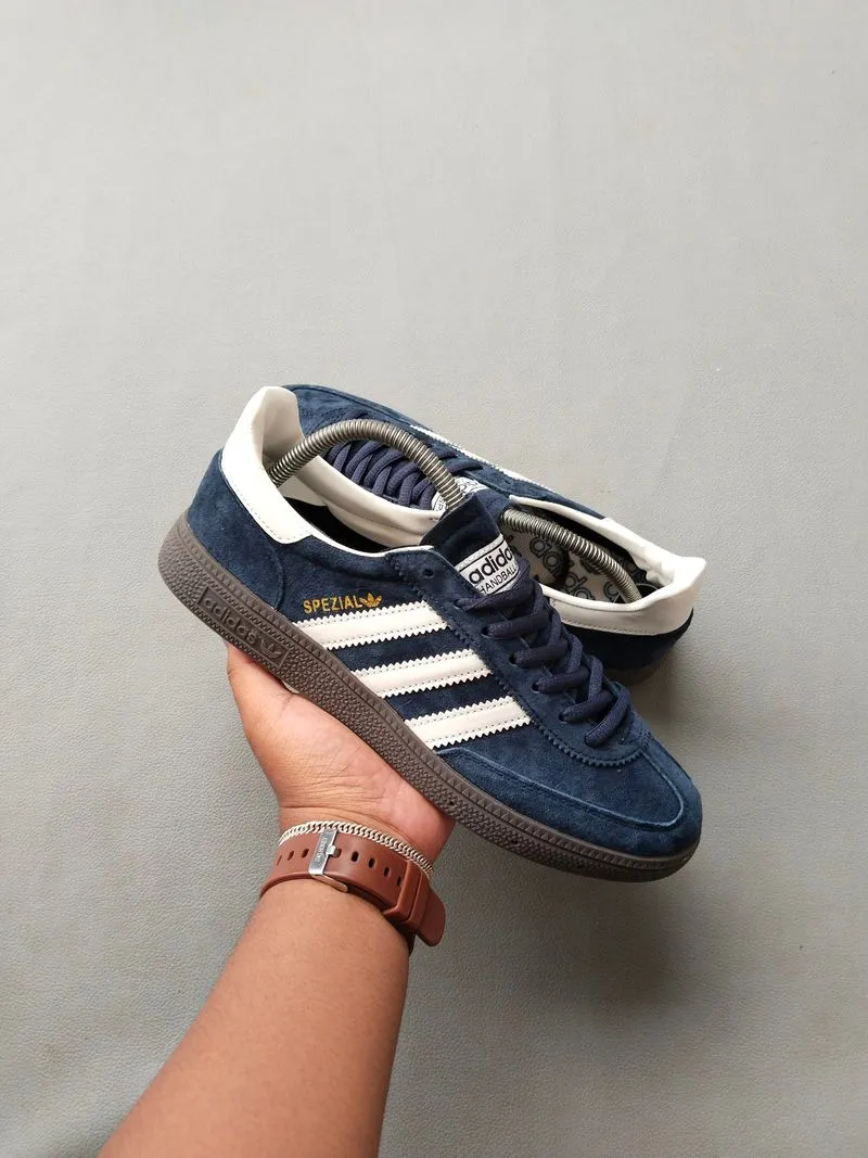 adidas spesial photo 1