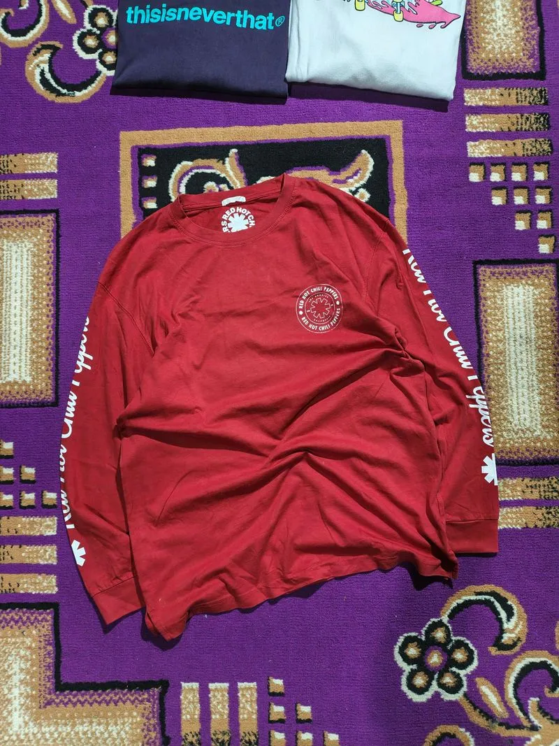 Red Hot Chilli Peppers x GU Longsleveed  photo 1