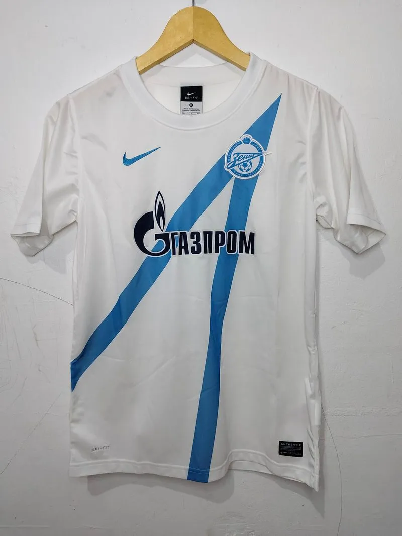 Zenit Saint Petersburg Jersey 12-13
Original photo 1