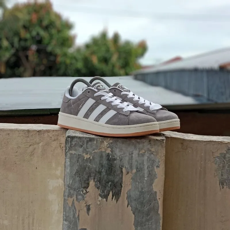 Adidas Streetwear Casual Sneakers Pria gray photo 1