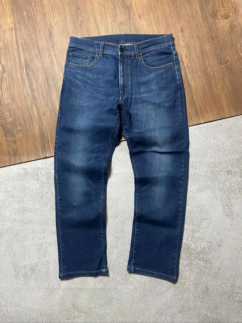 UNIQLO STRETCH JEANS photo 1