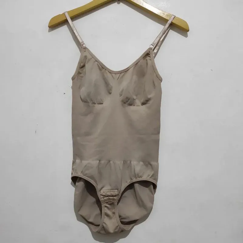 Bodysuit wanita photo 1
