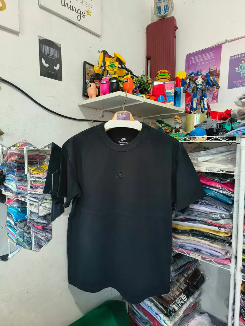 Nike Streetwear T-shirt Pria black photo 1
