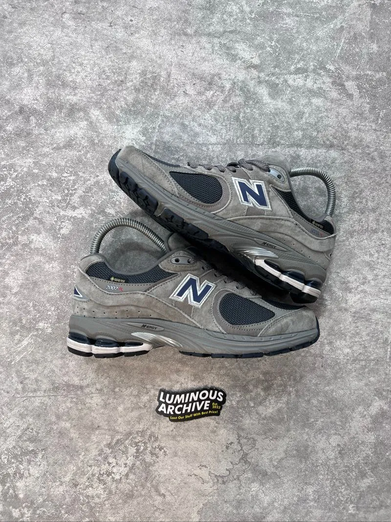 New Balance 2002R Grey x Goretex photo 1