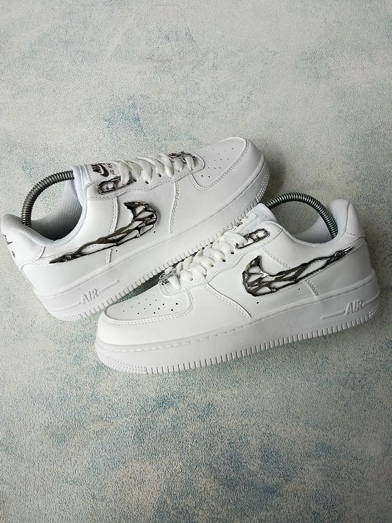Nike Minimalist Futurist Sneakers Pria white photo 1