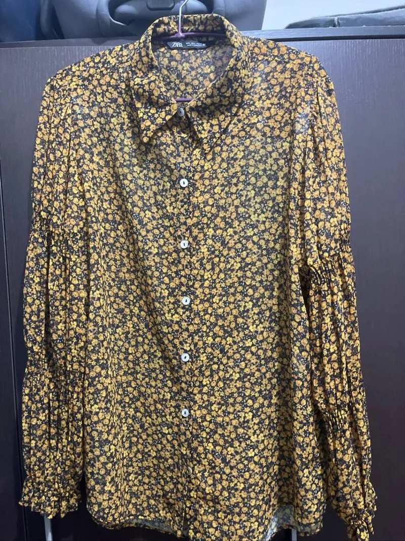 Floral Zara blouse size L photo 1