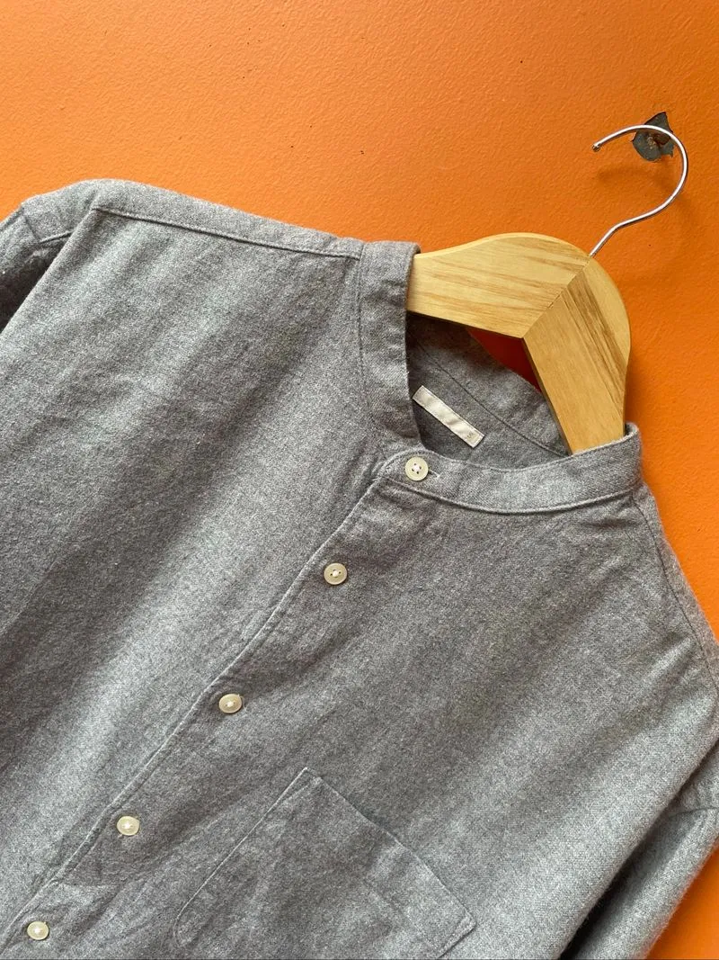 Kemeja Shanghai Uniqlo Gray Basic photo 1