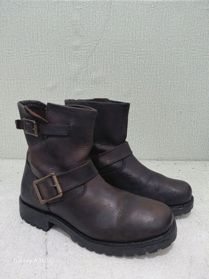 Caterpillar engineer darkbrown
size 41 insole 26 cm photo 1