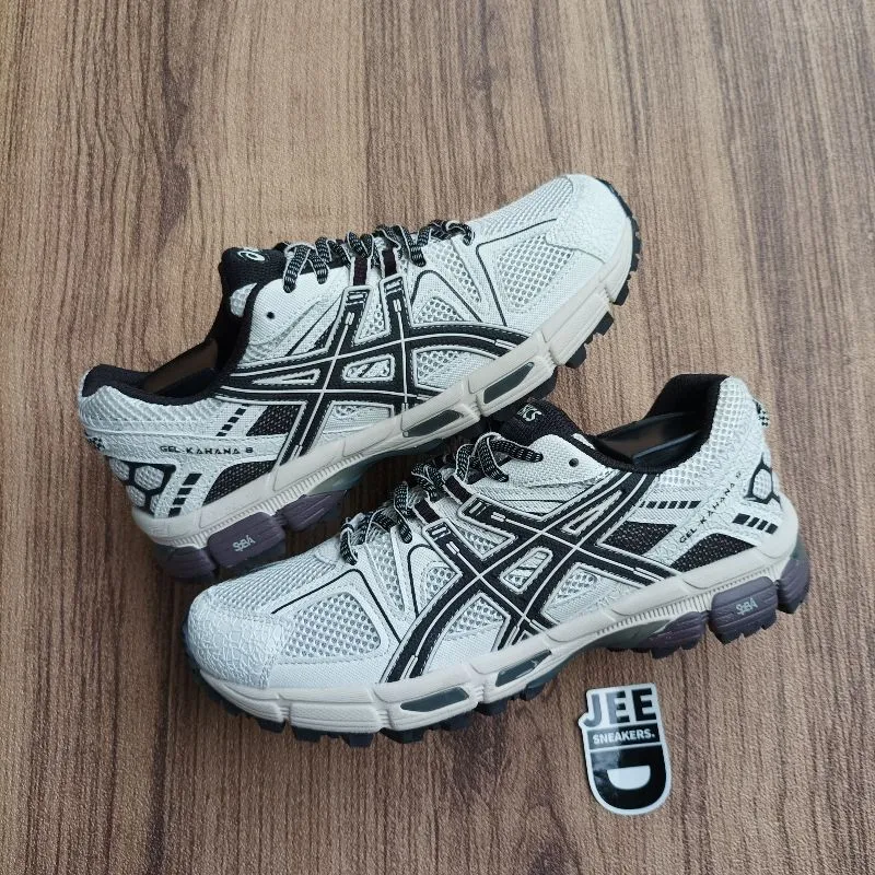 Asics Sportswear Casual Sneakers Pria white black photo 1