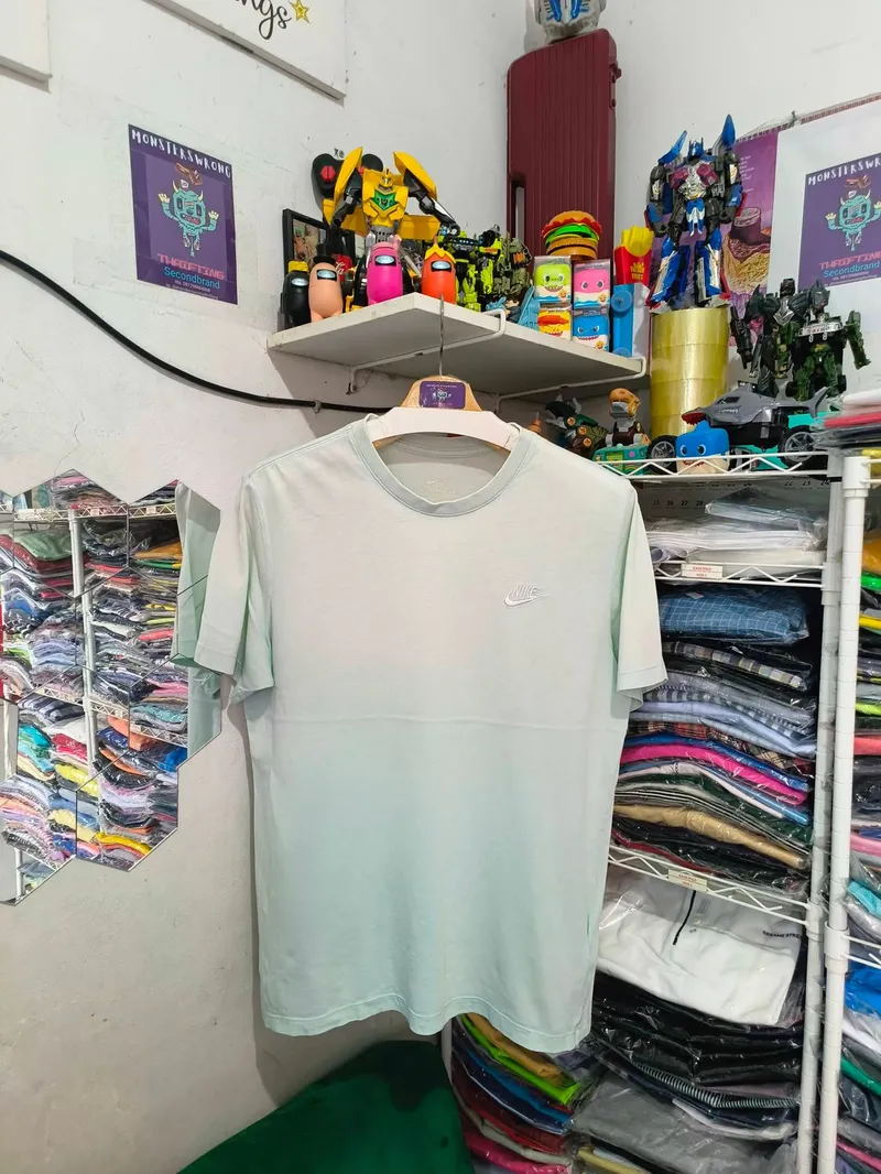 Nike Sportswear T-shirt Pria green photo 1