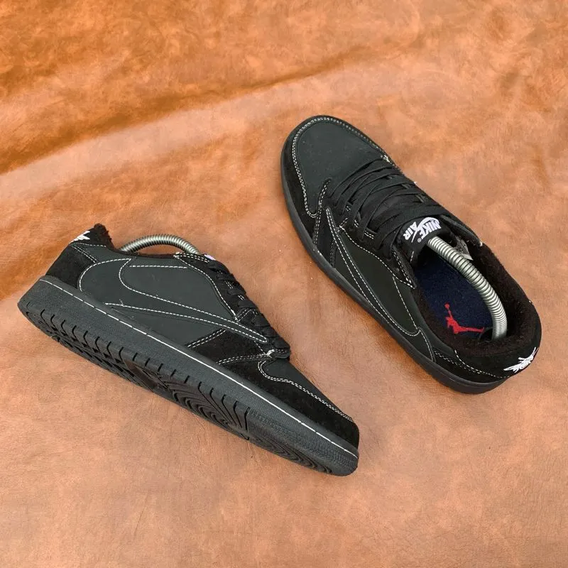 Nike Skater Sportswear Sneakers Pria black photo 1