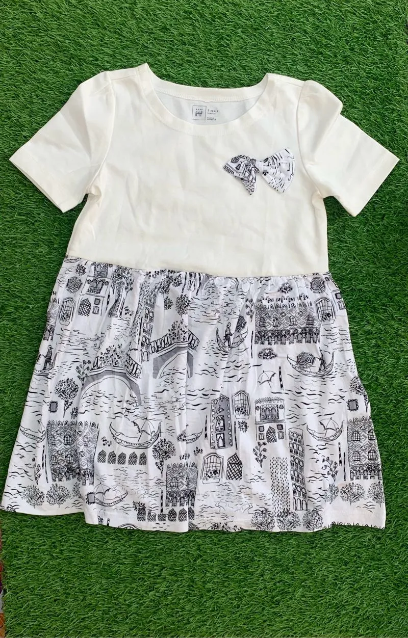 babyGap Casual Kids white black photo 1
