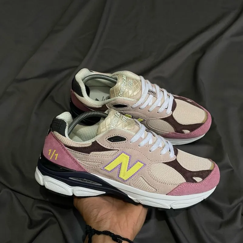 New Balance Sportswear Indie Sneakers Pria white pink photo 1