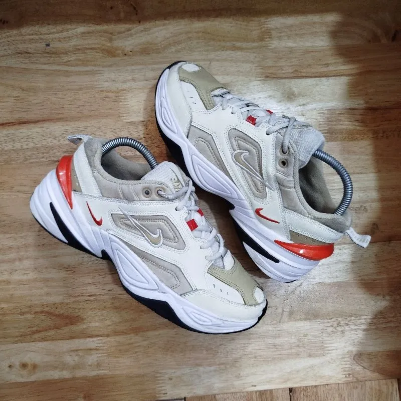 Nike Sportswear Sneakers Pria white tan photo 1