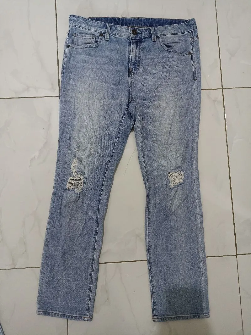 Uniqlo Casual Ripped jeans Wanita blue photo 1