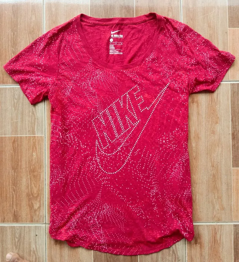 Nike Casual T-shirt Wanita red photo 1