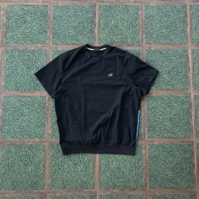 New Balance Y2K Sportswear T-shirt Pria black blue photo 1