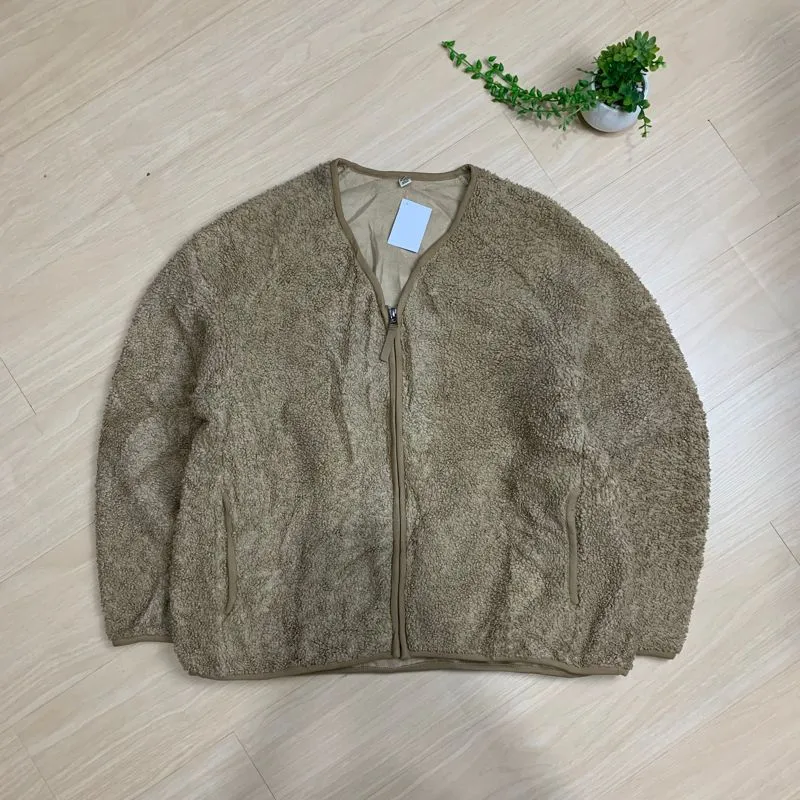 Uniqlo Streetwear Fleece Pria tan photo 1