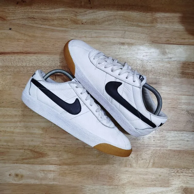 Nike Casual Sneakers Pria white orange photo 1
