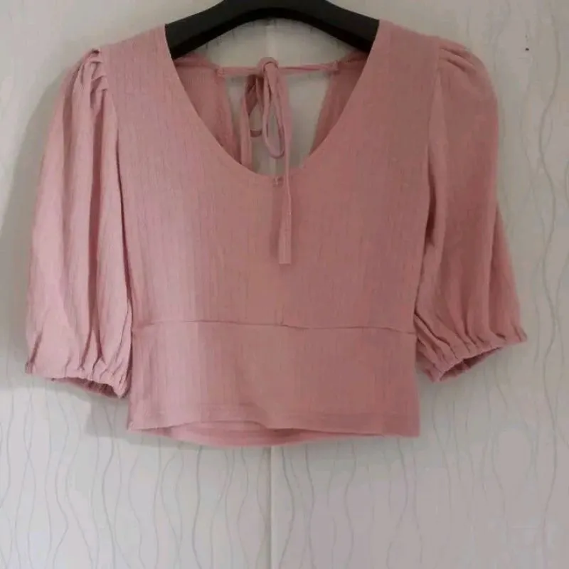 Minimalist Crop top Wanita pink photo 1