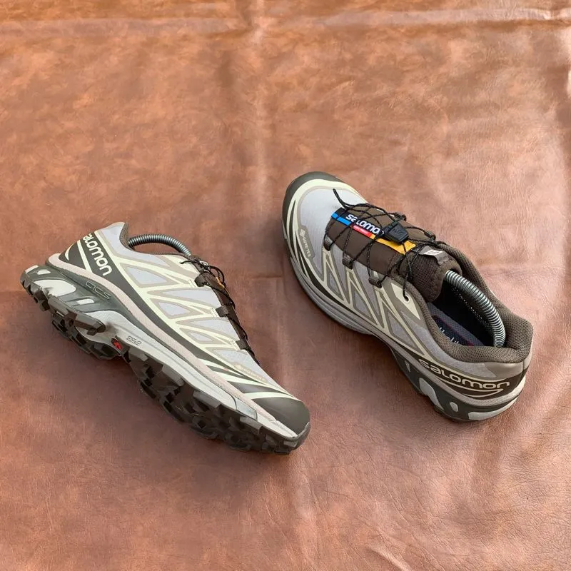 Salomon Gorpcore Sneakers Pria brown photo 1