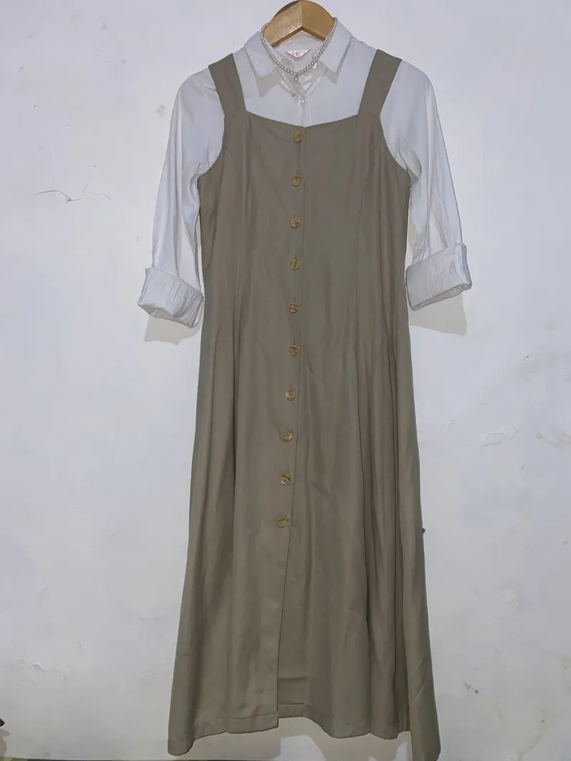 Jumpsuit Wanita white photo 1