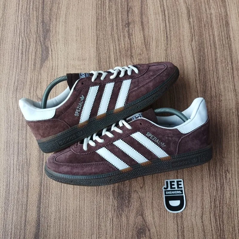 Adidas Indie Casual Sneakers Pria white brown photo 1