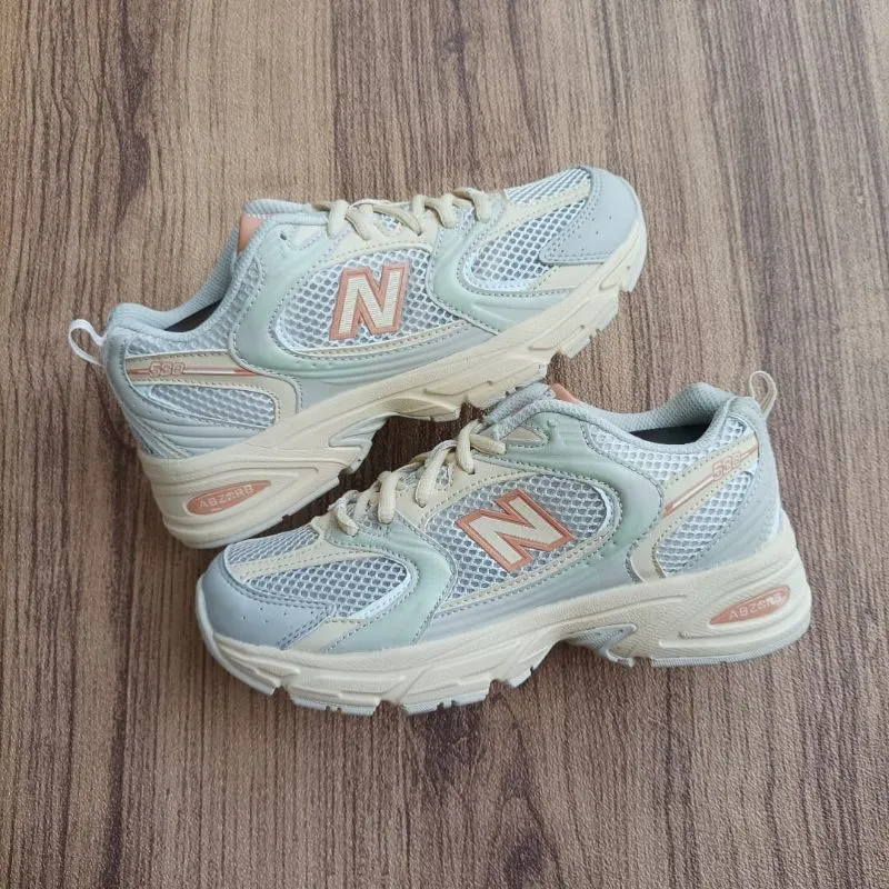 New Balance Streetwear Sportswear Sneakers Wanita orange cream photo 1