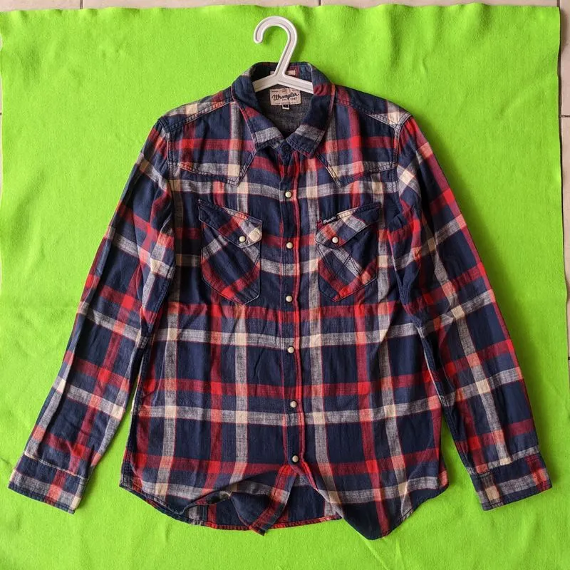 Wrangler Minimalist Casual Casual shirt Pria navy red photo 1