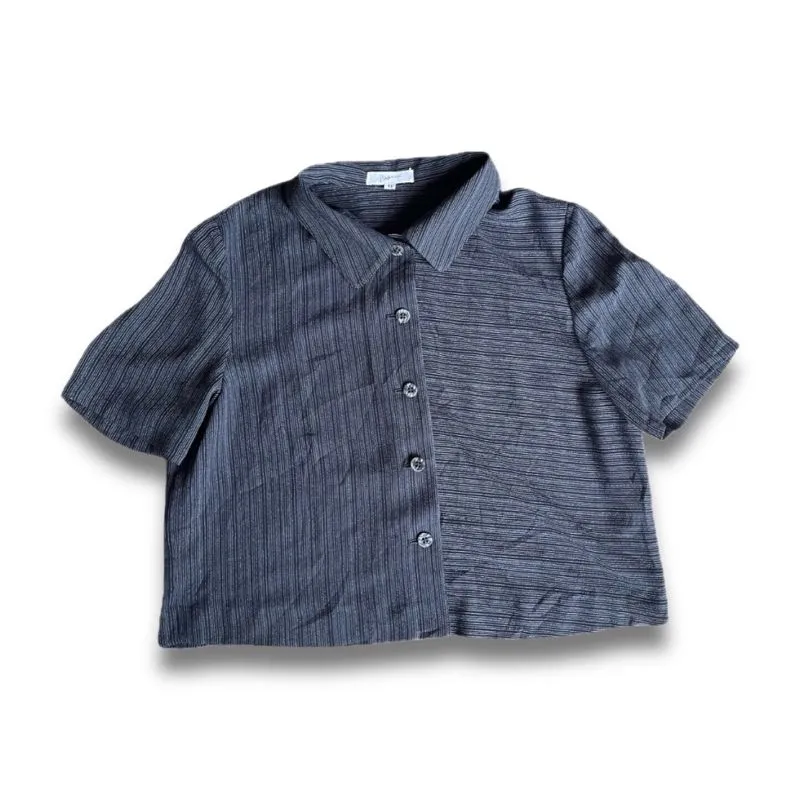Minimalist Casual Crop top Wanita black gray photo 1