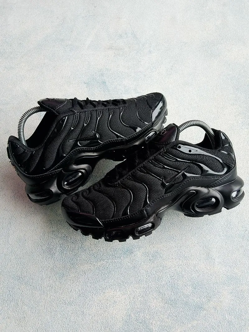 Nike Sportswear Minimalist Sneakers Pria black photo 1