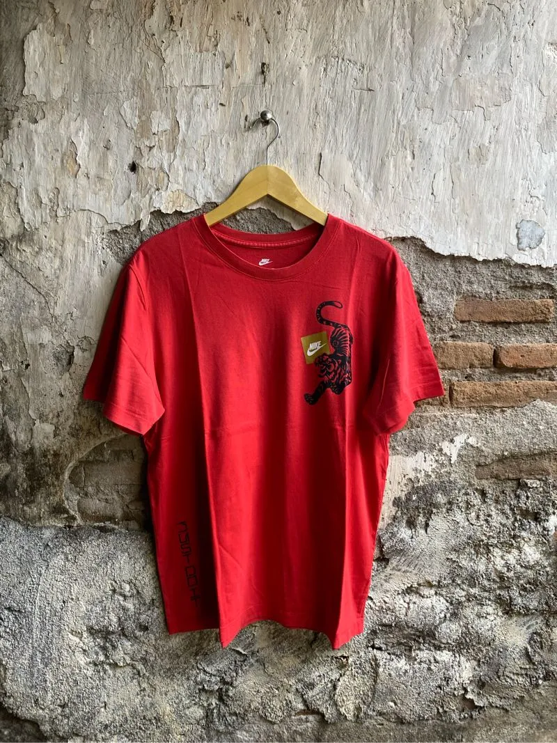 Nike Casual T-shirt Pria red photo 1