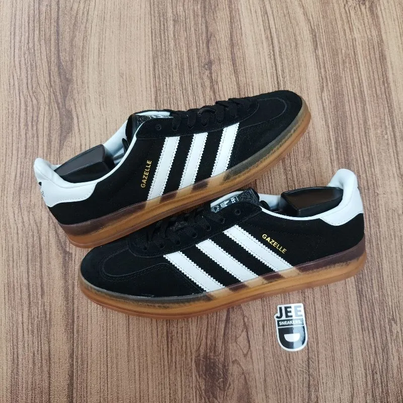 Adidas Indie Casual Sneakers Pria white black photo 1