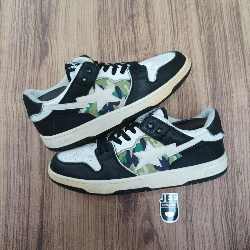 A Bathing Ape Luxury Sneakers Pria white black photo 1