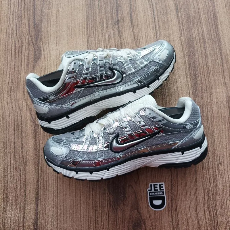 Nike Streetwear Sportswear Sneakers Pria silver white photo 1