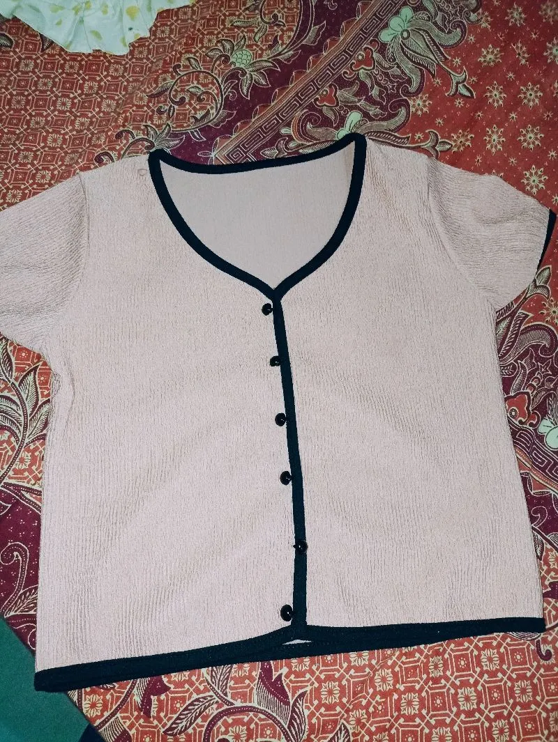 Gorpcore Crop top Wanita pink photo 1