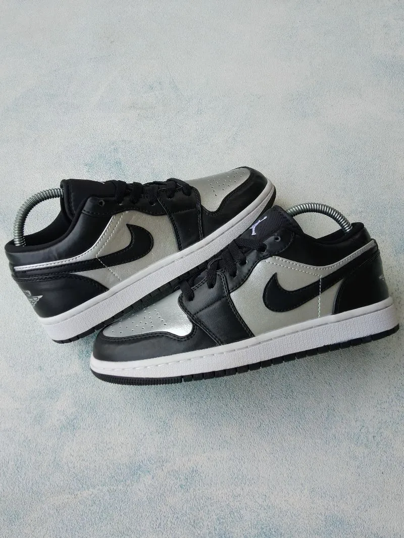 Nike Minimalist Futurist Sneakers Wanita black gray photo 1