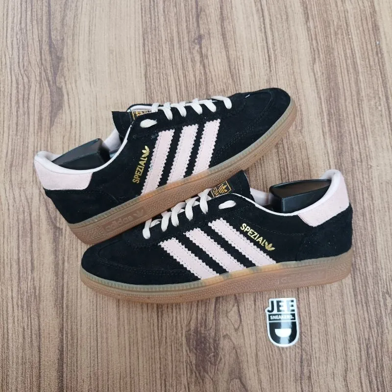 Adidas Casual Sneakers Wanita pink black photo 1