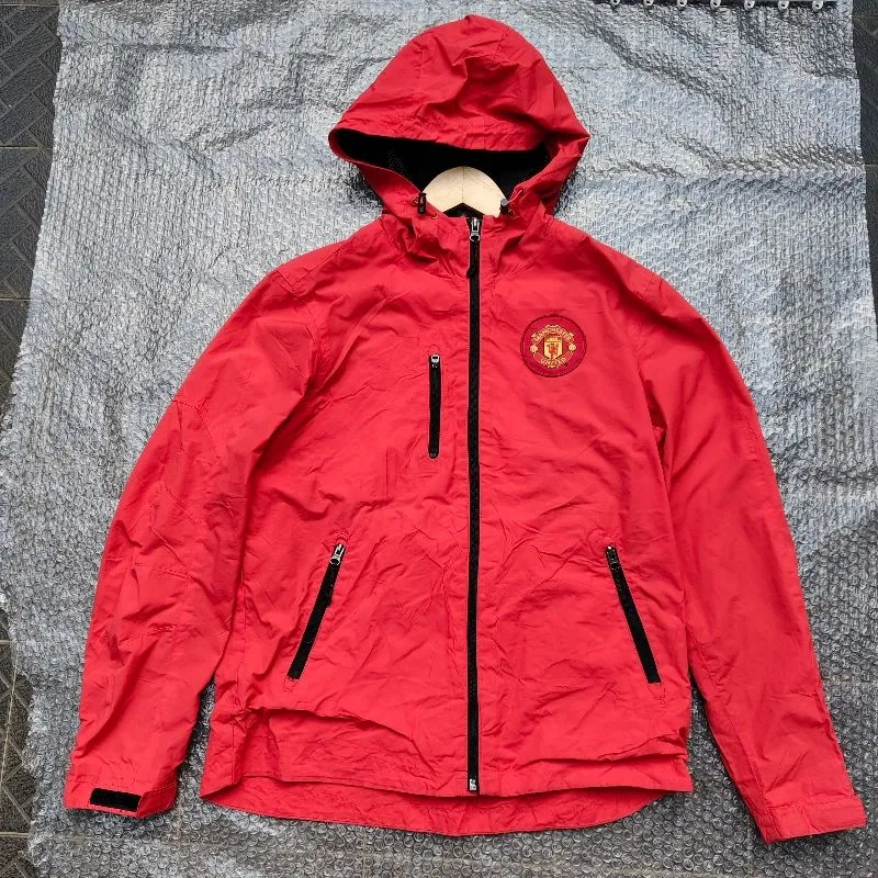 Sportswear Windbreaker Pria red photo 1