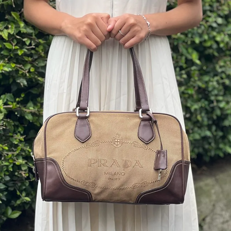 Prada Vintage Coquette Shoulder bag Wanita brown Preloved